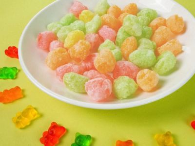 خشڪ مٺائي جي قيمتن کي منجمد ڪريو: سمجھڻ ته ڇا قيمت تي اثر انداز ٿئي ٿو